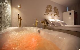 Apartament Gold SAUNA&JACUZZI Kołobrzeg